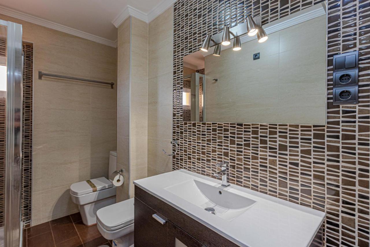 797 Holiday Rentals- Atico En Arroyo De La Miel Con Hermosas Vistas เบนัลมาเดนา ภายนอก รูปภาพ